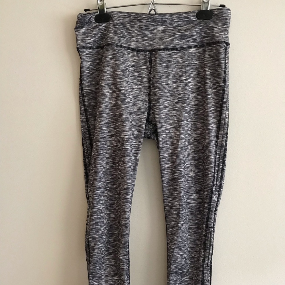 Running capris